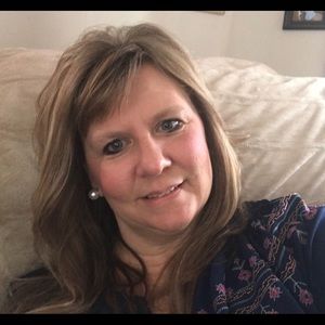 Meet your Posher, Kendra